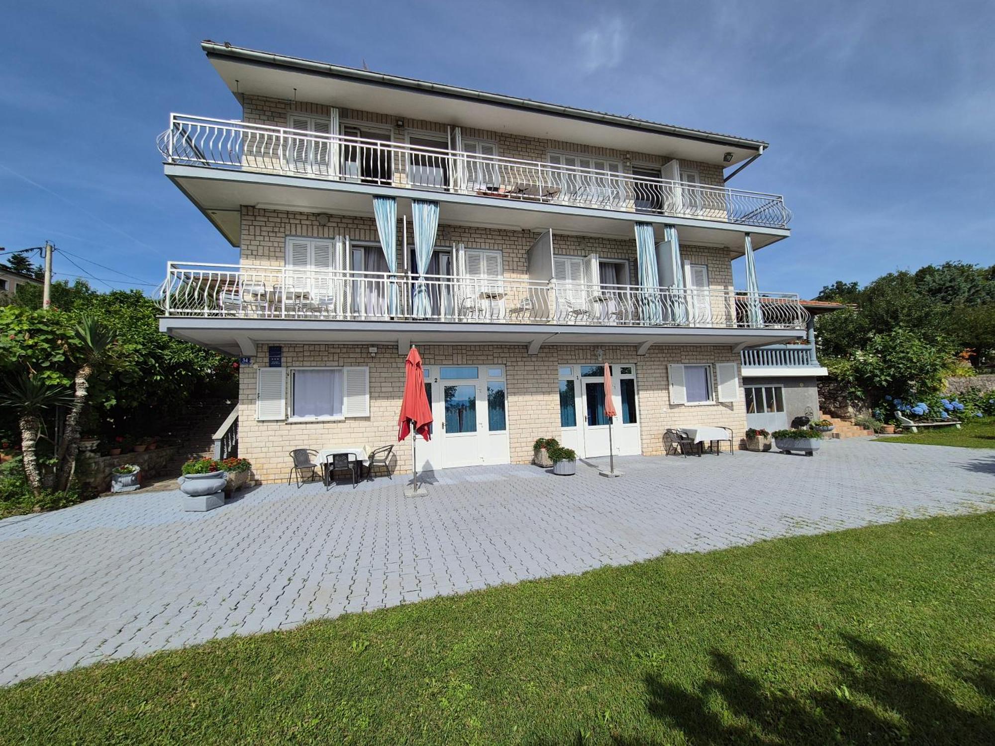 Apartmani Adria Опатия Экстерьер фото
